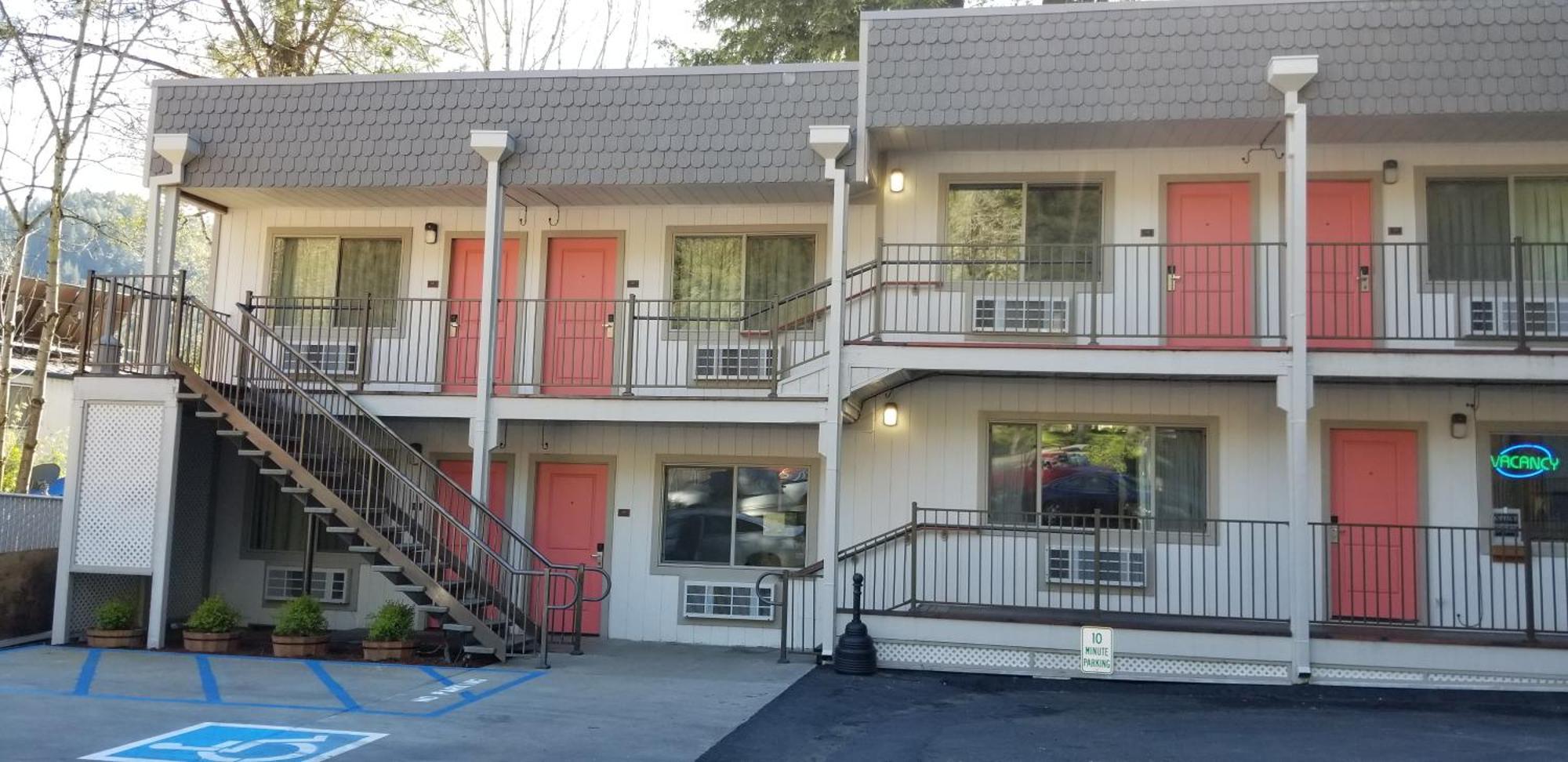 The Northern Inn Redway Exterior foto